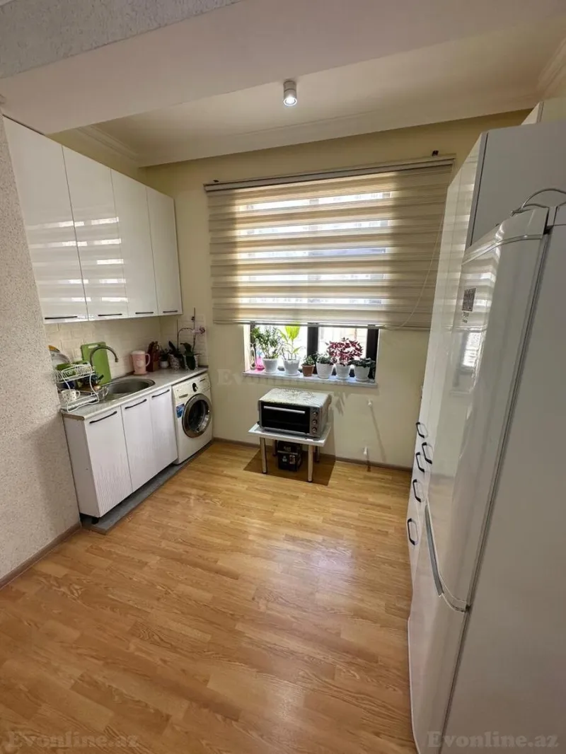 Satılır 3 otaqlı Mənzil Yeni tikili 86 m² 28 May m. - şəkil 3