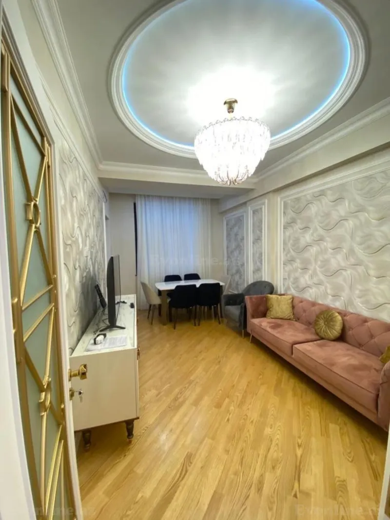 Kirayə verilir 2 otaqlı Mənzil Yeni tikili 50 m² Gənclik m.