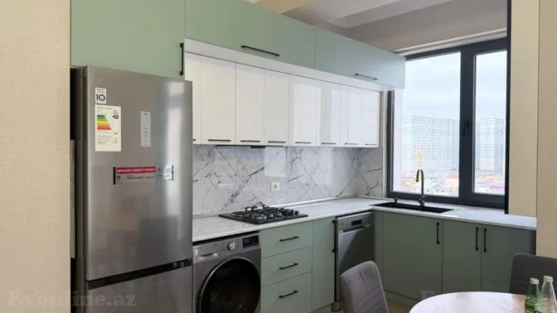 Kirayə verilir 3 otaqlı Mənzil Yeni tikili 80 m² İnşaatçılar m. - şəkil 2