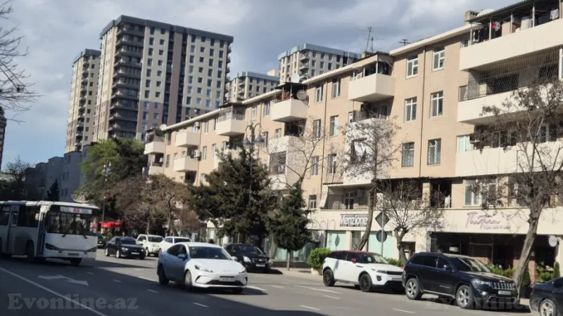 Kirayə verilir 1 otaqlı Mənzil Köhnə tikili 35 m² Nəsimi r.