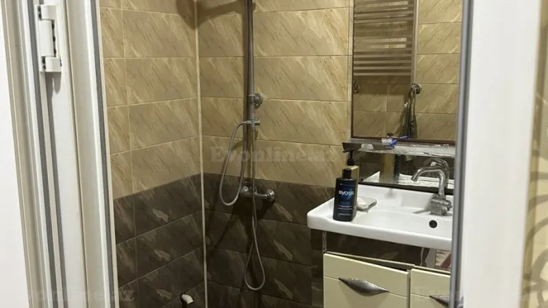 Satılır 3 otaqlı Mənzil Köhnə tikili 65 m² Badamdar - şəkil 10