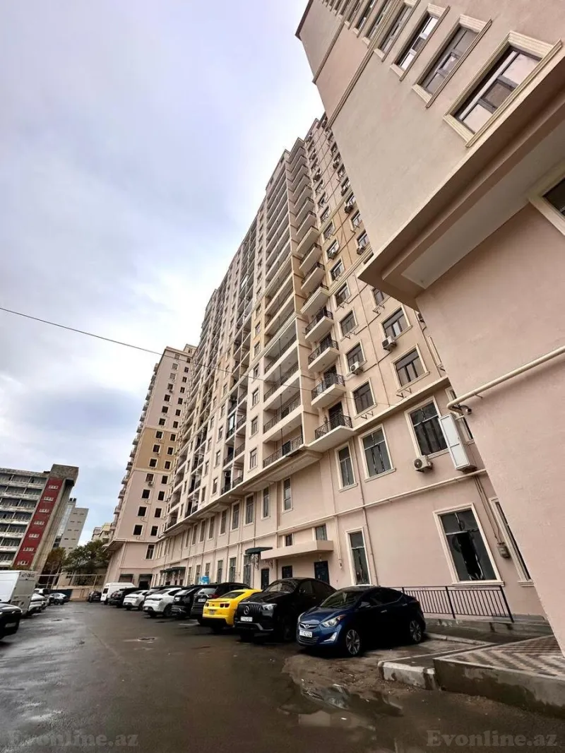 Satılır 2 otaqlı Mənzil Yeni tikili 100 m² 8 Noyabr m. - şəkil 4