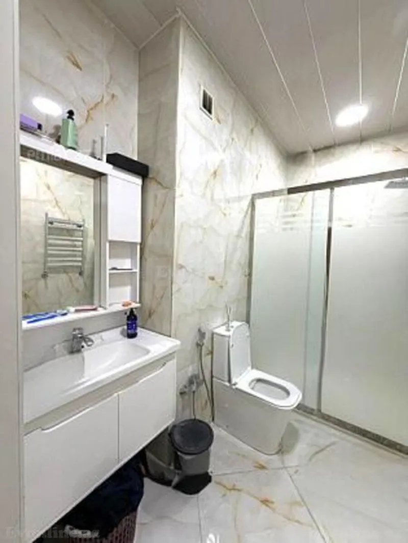 Satılır 2 otaqlı Mənzil Yeni tikili 100 m² 8 Noyabr m. - şəkil 9