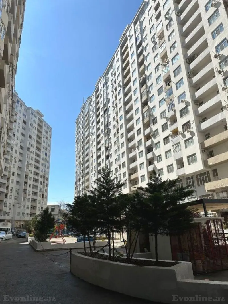 Satılır 4 otaqlı Mənzil Yeni tikili 137 m² 3-cü mikrorayon