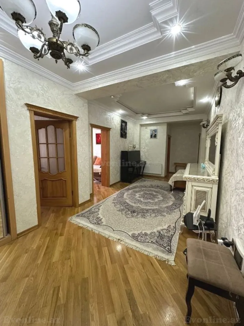 Satılır 4 otaqlı Mənzil Yeni tikili 137 m² 3-cü mikrorayon - şəkil 12