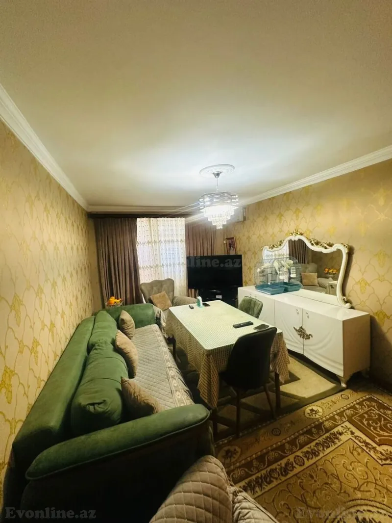 Satılır 3 otaqlı Mənzil Köhnə tikili 70 m² Neftçilər m. - şəkil 2