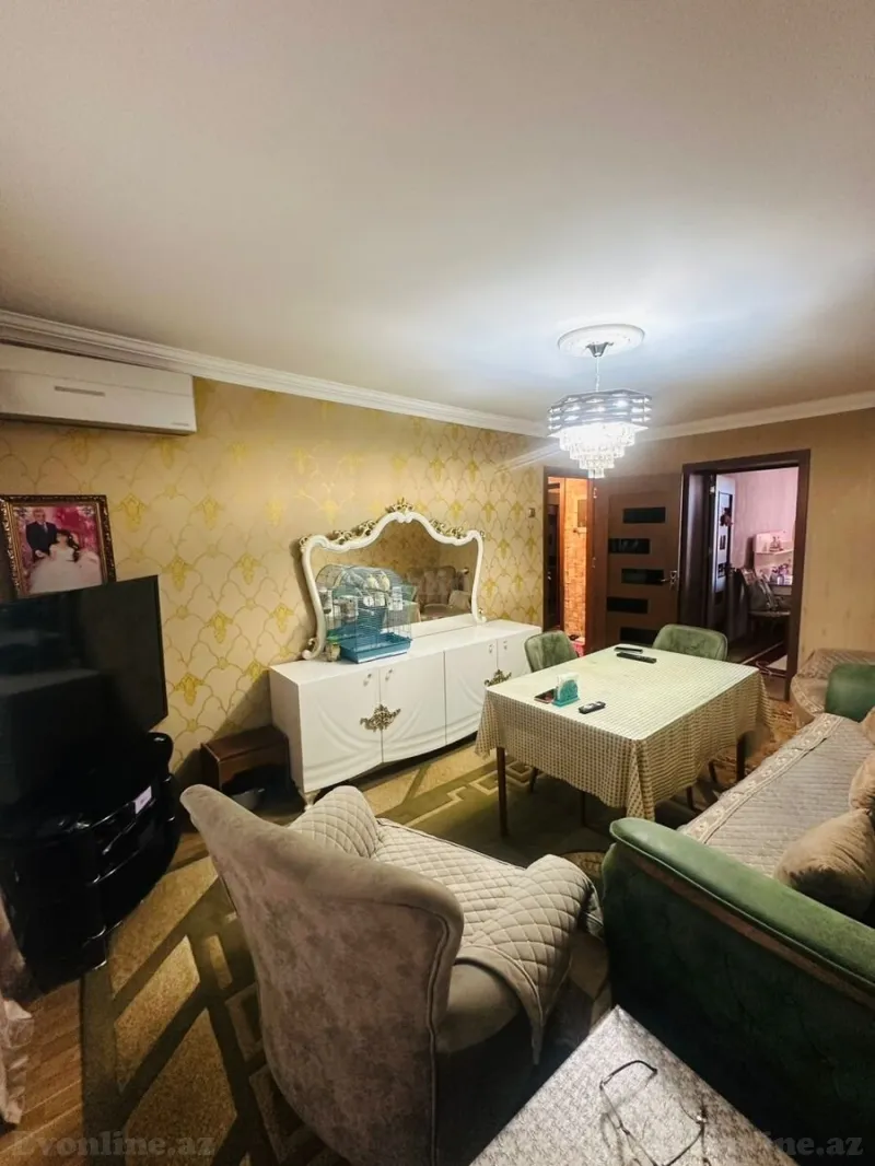 Satılır 3 otaqlı Mənzil Köhnə tikili 70 m² Neftçilər m. - şəkil 3