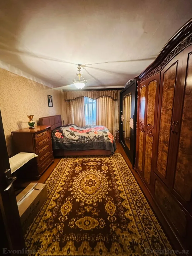 Satılır 3 otaqlı Mənzil Köhnə tikili 70 m² Neftçilər m. - şəkil 5