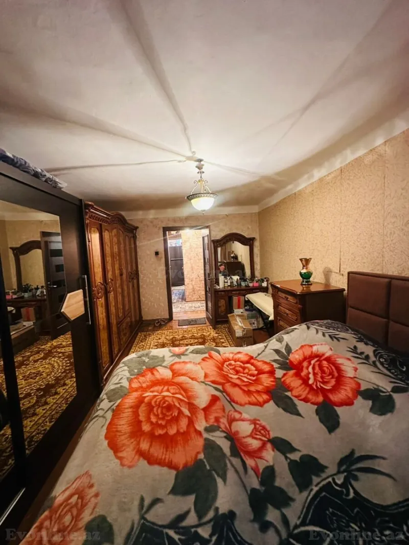 Satılır 3 otaqlı Mənzil Köhnə tikili 70 m² Neftçilər m. - şəkil 6