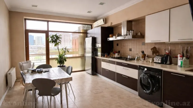 Satılır 3 otaqlı Mənzil Yeni tikili 140 m² 28 May m. - şəkil 4