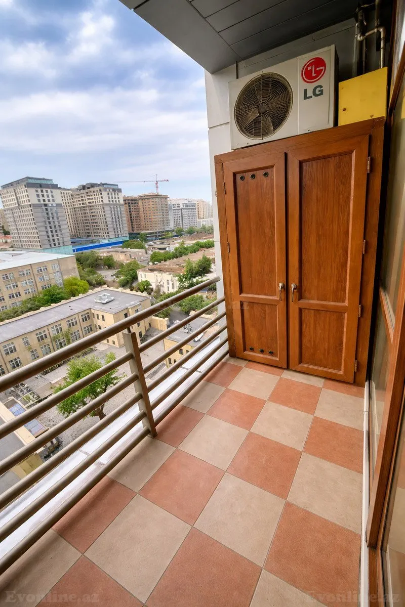 Satılır 3 otaqlı Mənzil Yeni tikili 140 m² 28 May m. - şəkil 11