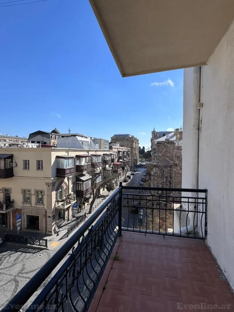 Satılır 2 otaqlı Mənzil Köhnə tikili 55 m² Sahil m. - şəkil 15