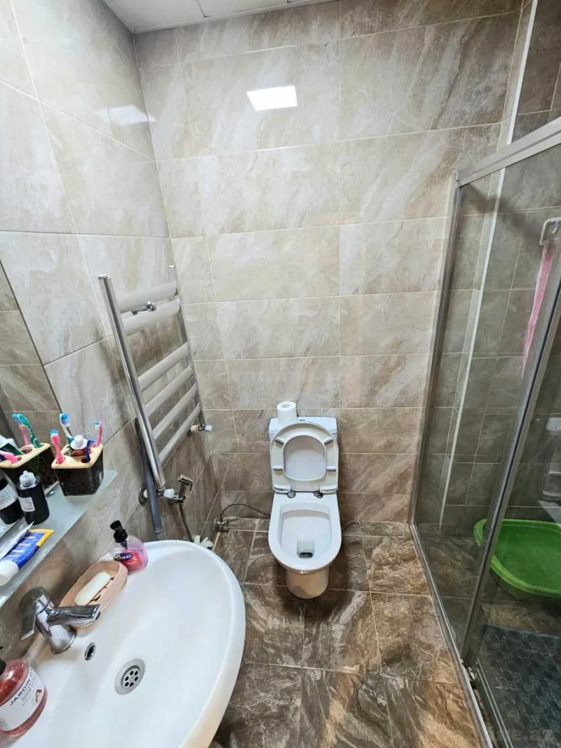 Kirayə verilir 3 otaqlı Mənzil Yeni tikili 85 m² Qara Qarayev m. - şəkil 13