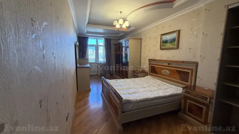 Satılır 3 otaqlı Mənzil Yeni tikili 137 m² Nizami m. - şəkil 3