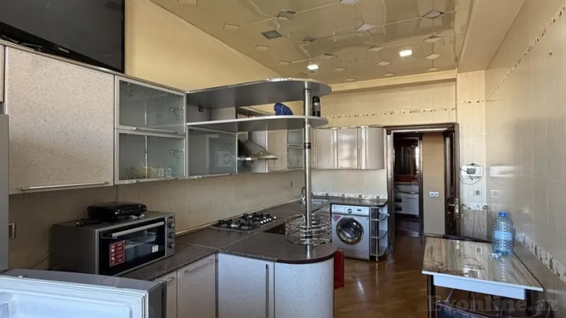 Satılır 3 otaqlı Mənzil Yeni tikili 137 m² Nizami m. - şəkil 4