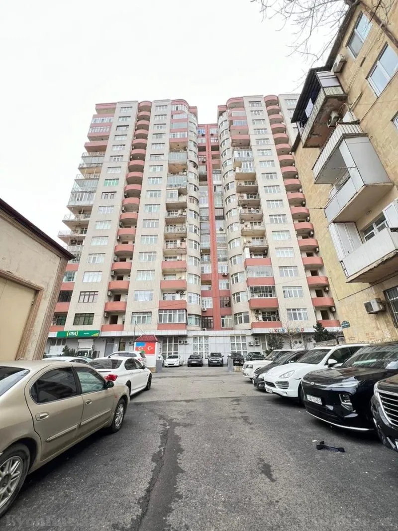 Satılır 3 otaqlı Mənzil Yeni tikili 147 m² Elmlər Akademiyası m.