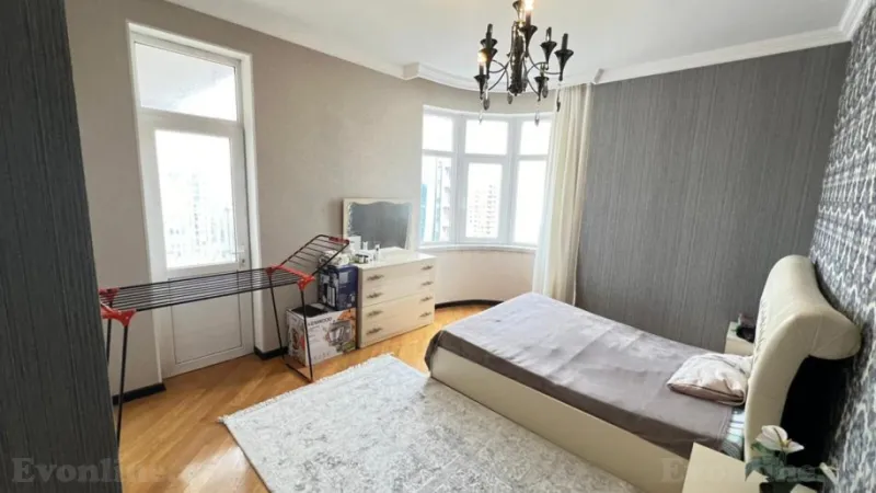 Satılır 3 otaqlı Mənzil Yeni tikili 147 m² Elmlər Akademiyası m. - şəkil 9