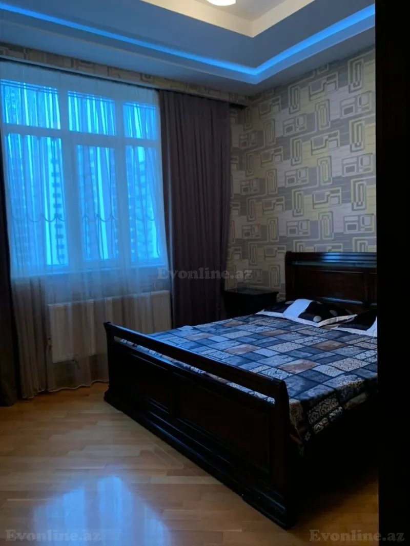 Kirayə verilir 4 otaqlı Mənzil Yeni tikili 180 m² Nizami m. - şəkil 9