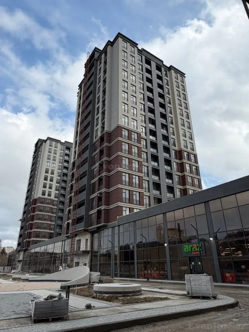 Satılır 2 otaqlı Mənzil Yeni tikili 71.4 m² 8-ci mikrorayon