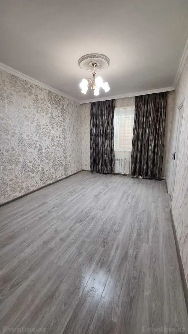 Satılır 2 otaqlı Mənzil Köhnə tikili 45 m² 4-cü mikrorayon