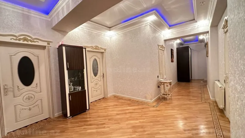 Satılır 3 otaqlı Mənzil Yeni tikili 140 m² 6-cı mikrorayon - şəkil 12