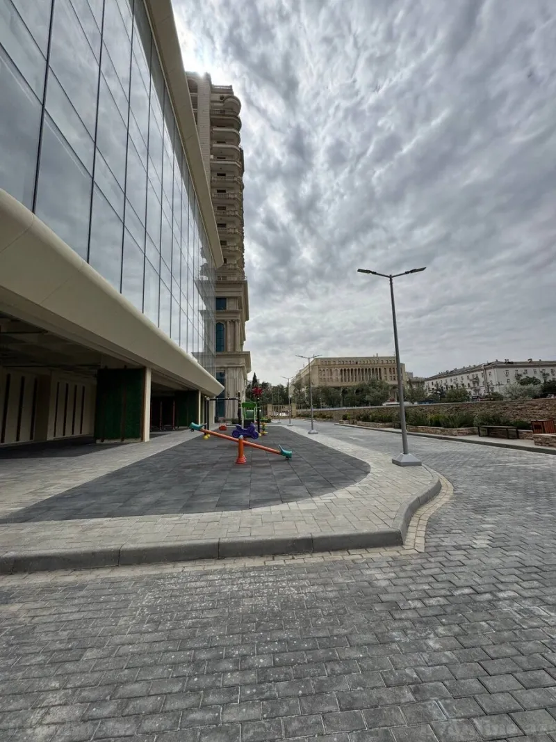 Satılır 2 otaqlı Mənzil Yeni tikili 101 m² Elmlər Akademiyası m. - şəkil 20