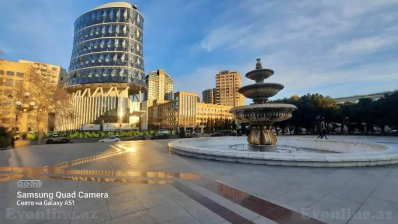 Satılır 2 otaqlı Mənzil Yeni tikili 101 m² Elmlər Akademiyası m. - şəkil 21