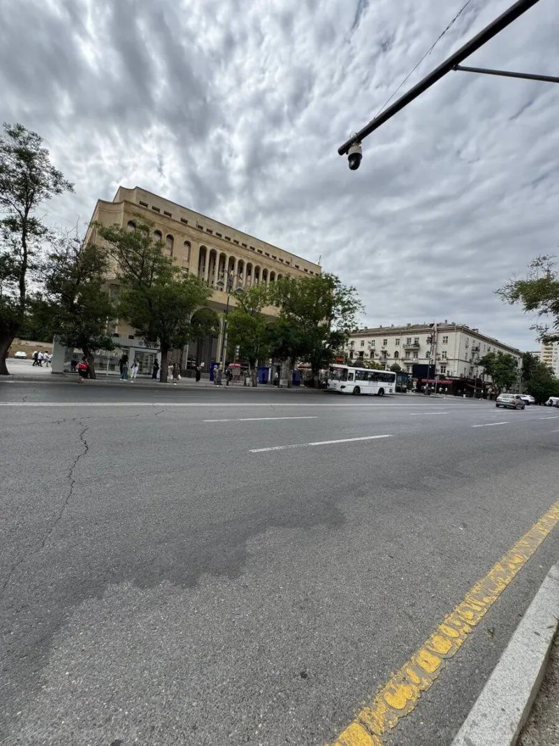 Satılır 2 otaqlı Mənzil Yeni tikili 101 m² Elmlər Akademiyası m. - şəkil 23