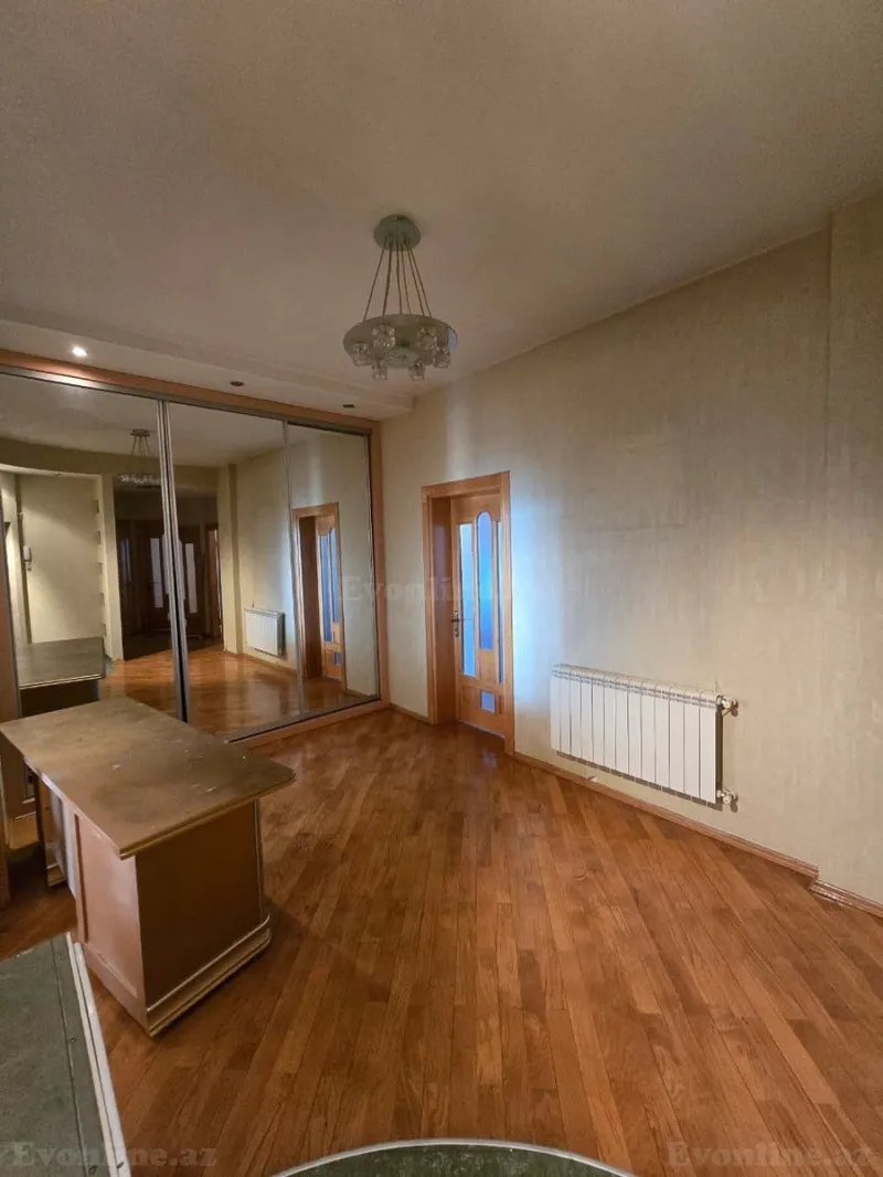 Satılır 3 otaqlı Mənzil Yeni tikili 143 m² Elmlər Akademiyası m. - şəkil 10