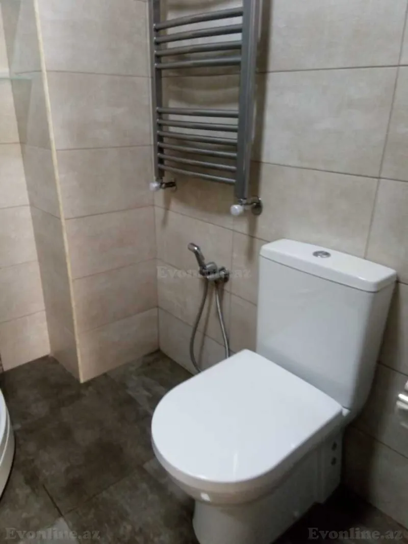 Kirayə verilir 3 otaqlı Mənzil Köhnə tikili 65 m² 4-cü mikrorayon - şəkil 3