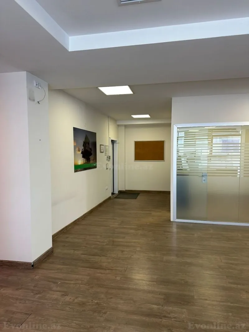 Kirayə verilir Ofis 310 m² Nəsimi r. - şəkil 5