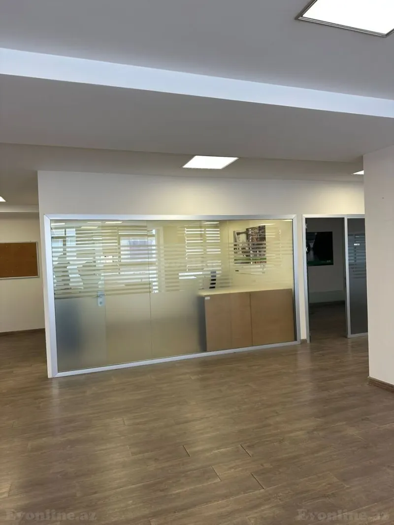 Kirayə verilir Ofis 310 m² Nəsimi r. - şəkil 6