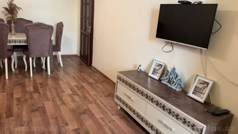 Kirayə verilir 2 otaqlı Mənzil Köhnə tikili 45 m² Yasamal