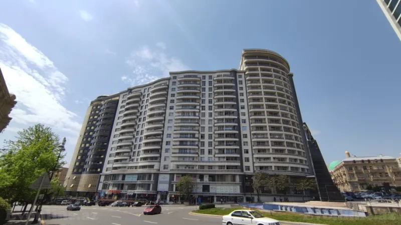 Bakı, Yasamal r., Nizami m.da 3 otaqlı ofis kirayə verilir