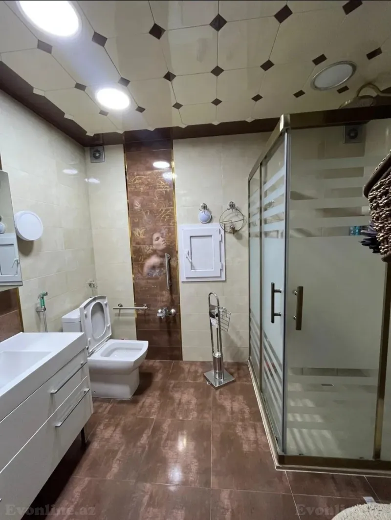 Satılır 3 otaqlı Mənzil Yeni tikili 140 m² 6-cı mikrorayon - şəkil 9