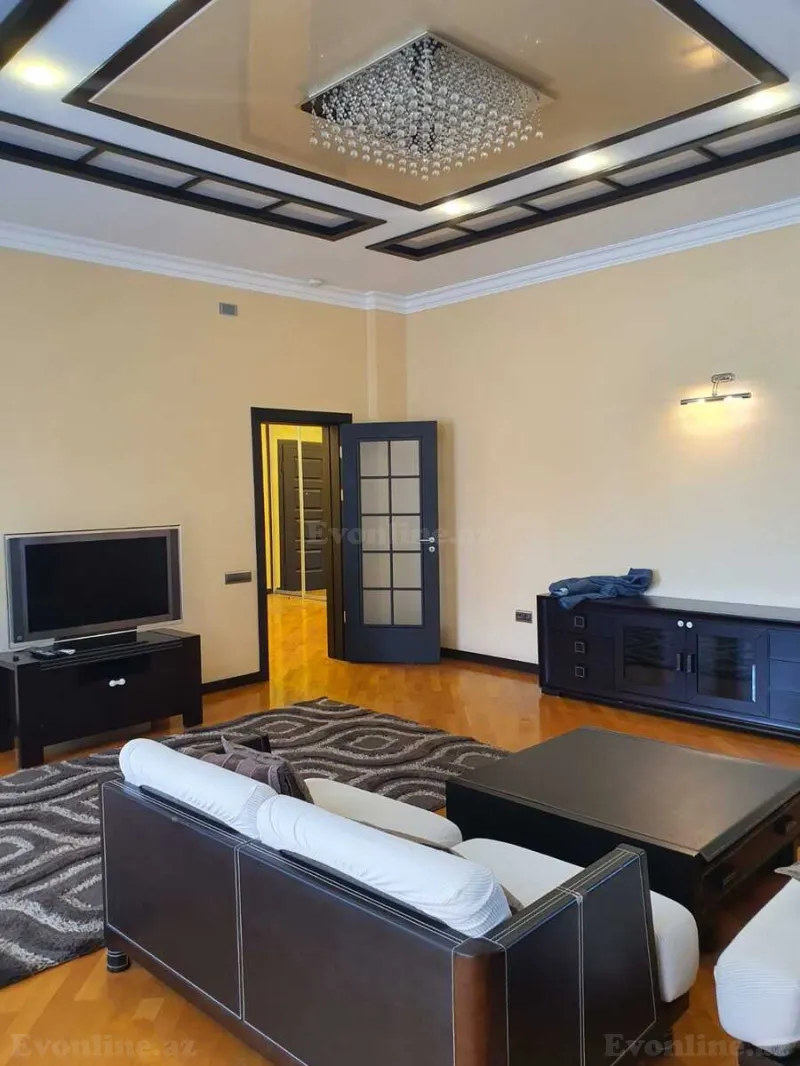 Kirayə verilir 4 otaqlı Mənzil Yeni tikili 200 m² 28 May m. - şəkil 3