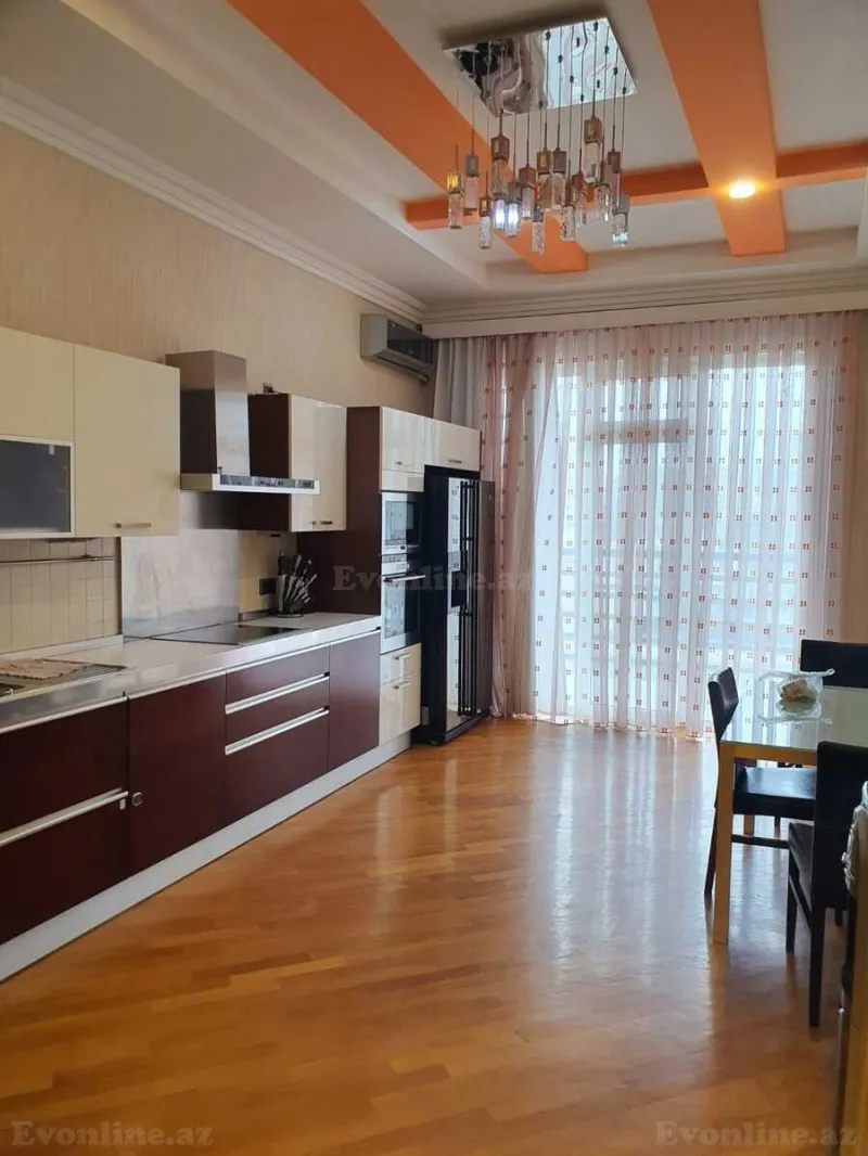 Kirayə verilir 4 otaqlı Mənzil Yeni tikili 200 m² 28 May m. - şəkil 4