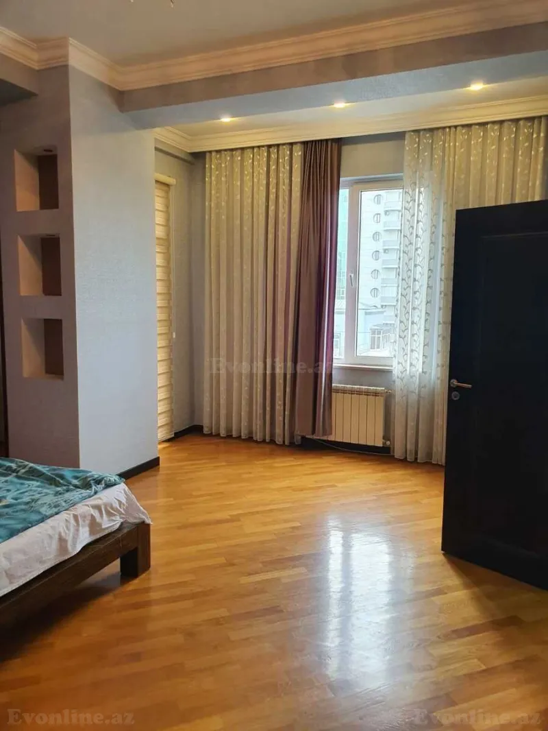 Kirayə verilir 4 otaqlı Mənzil Yeni tikili 200 m² 28 May m. - şəkil 6