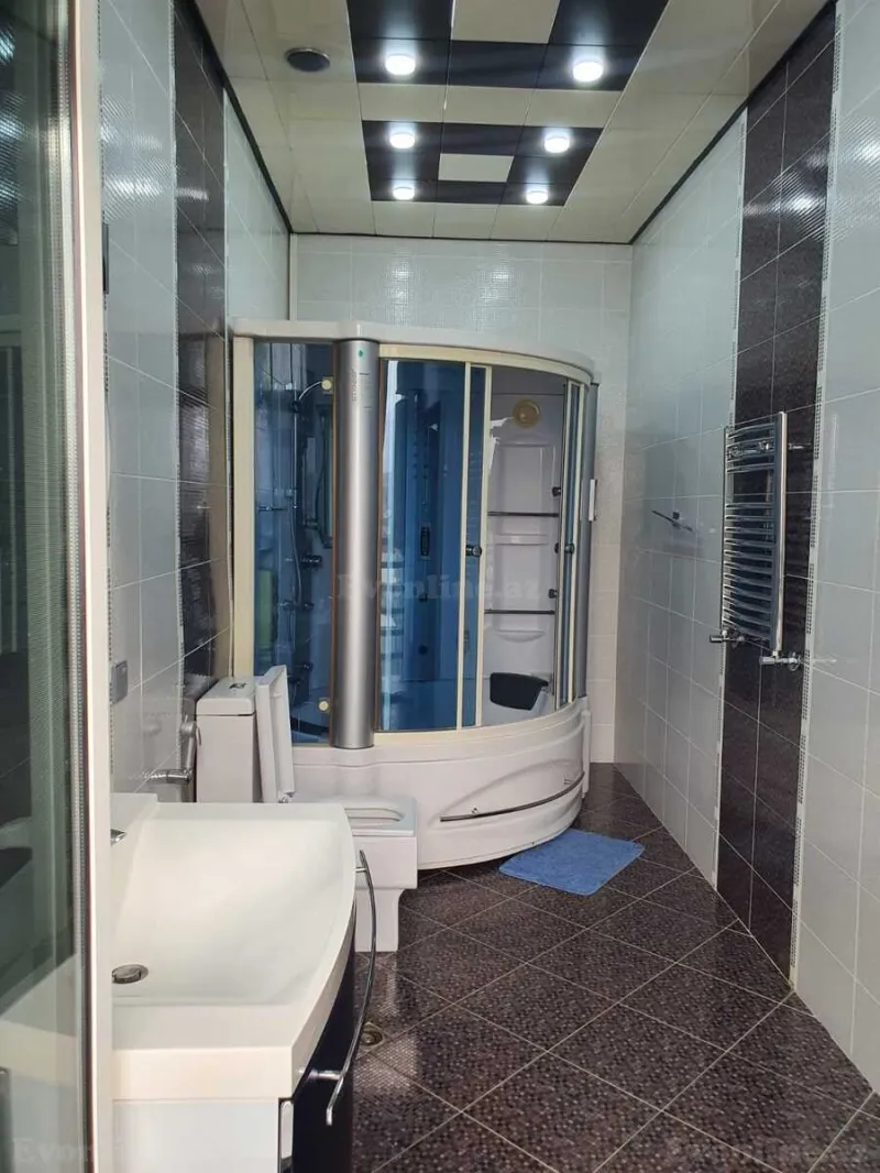 Kirayə verilir 4 otaqlı Mənzil Yeni tikili 200 m² 28 May m. - şəkil 14