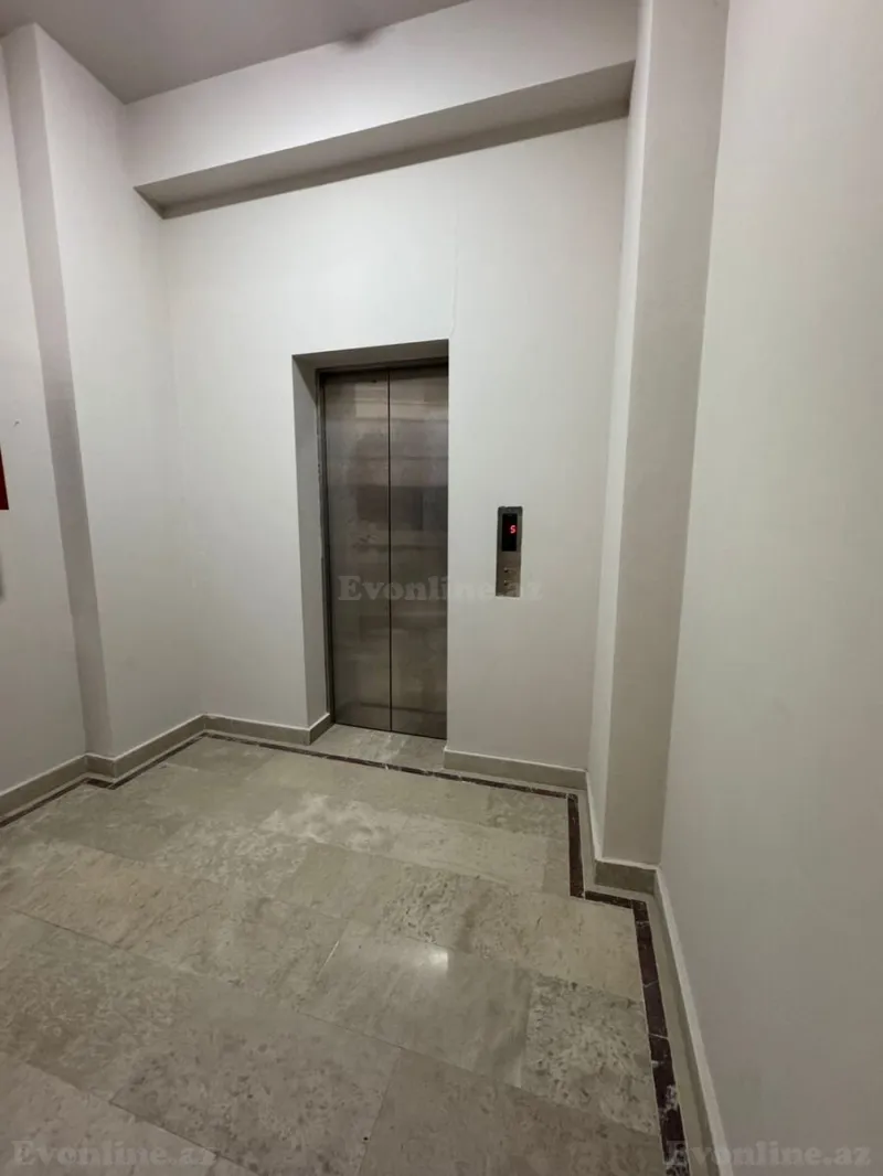 Kirayə verilir 3 otaqlı Mənzil Yeni tikili 160 m² Qaradağ r. - şəkil 11
