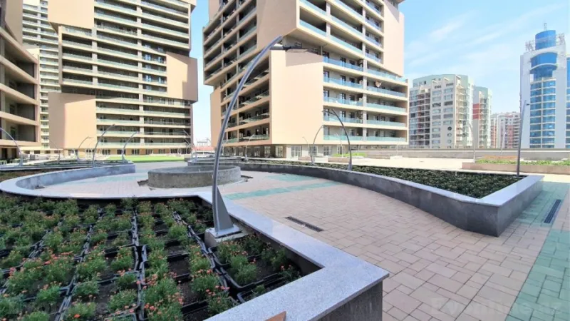 Bakı, Yasamal r., 8 Noyabr m.da 4 otaqlı mənzil satılır