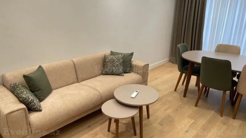 Kirayə verilir 3 otaqlı Mənzil Yeni tikili 150 m² Xətai r.