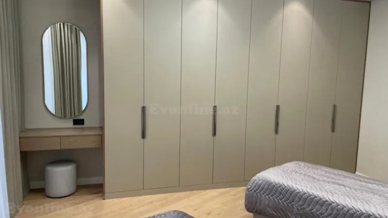 Kirayə verilir 3 otaqlı Mənzil Yeni tikili 150 m² Xətai r. - şəkil 9