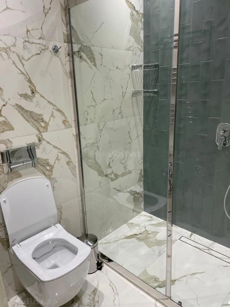 Kirayə verilir 3 otaqlı Mənzil Yeni tikili 150 m² Xətai r. - şəkil 18