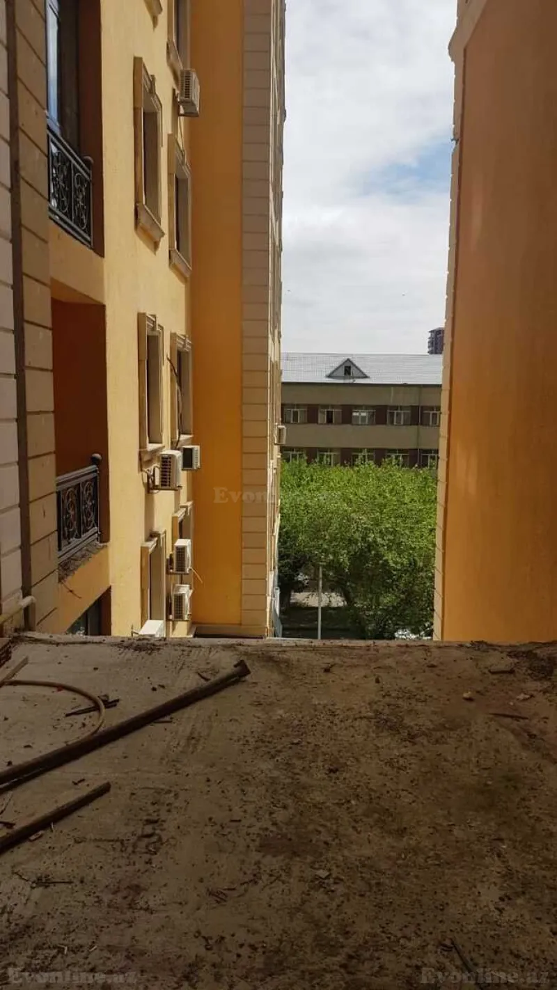 Satılır 1 otaqlı Mənzil Yeni tikili 73 m² Nəsimi r. - şəkil 4