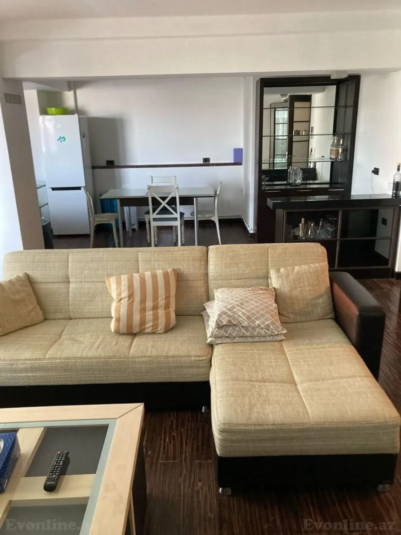 Satılır 3 otaqlı Mənzil Köhnə tikili 122 m² 28 May m. - şəkil 6