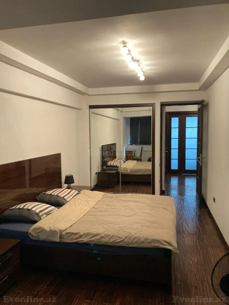 Satılır 3 otaqlı Mənzil Köhnə tikili 122 m² 28 May m. - şəkil 12