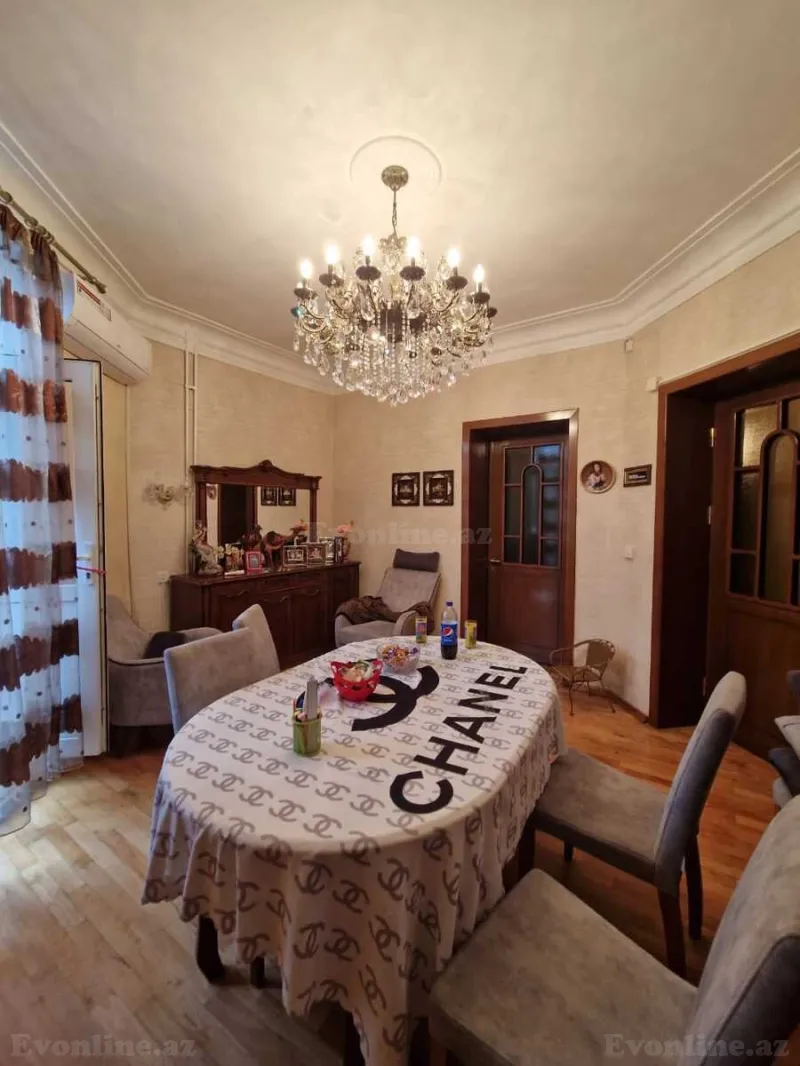 Satılır 3 otaqlı Mənzil Köhnə tikili 80 m² İçərişəhər m. - şəkil 5