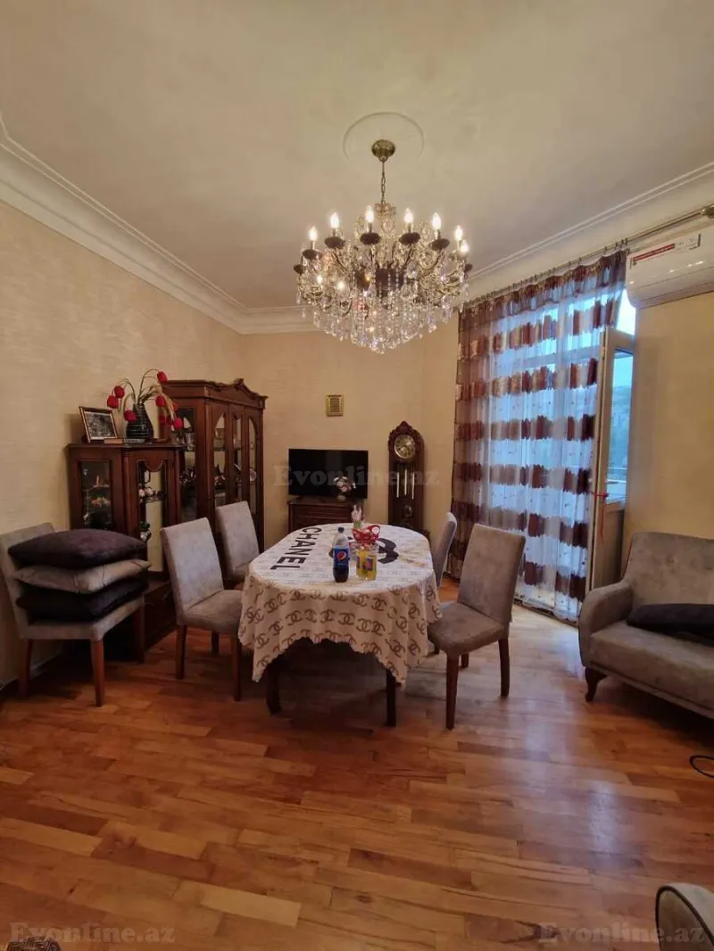 Satılır 3 otaqlı Mənzil Köhnə tikili 80 m² İçərişəhər m. - şəkil 6