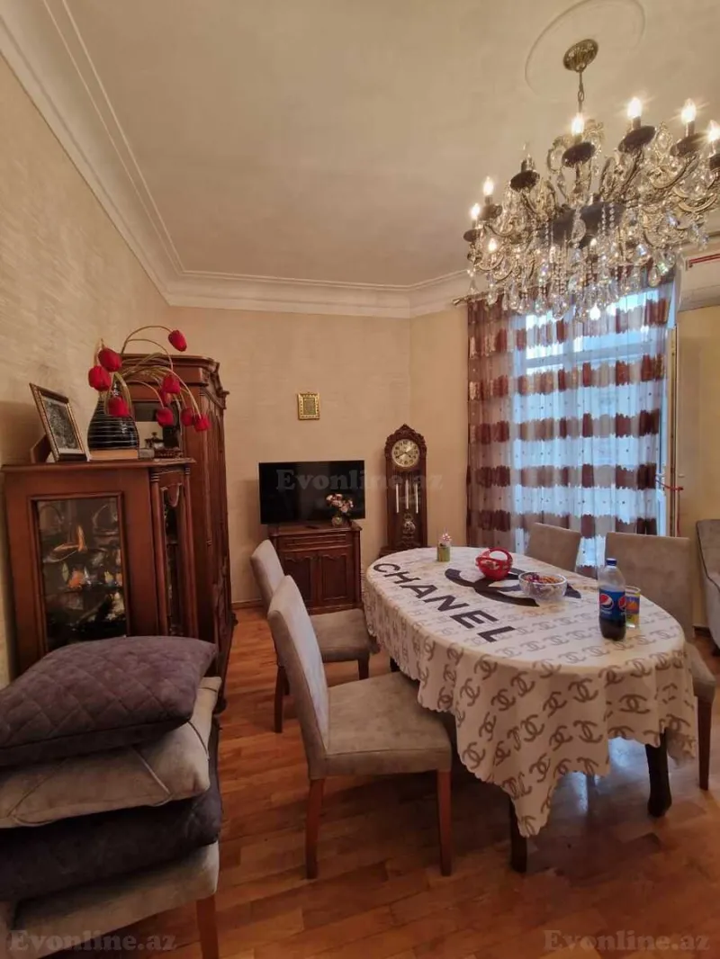 Satılır 3 otaqlı Mənzil Köhnə tikili 80 m² İçərişəhər m. - şəkil 11